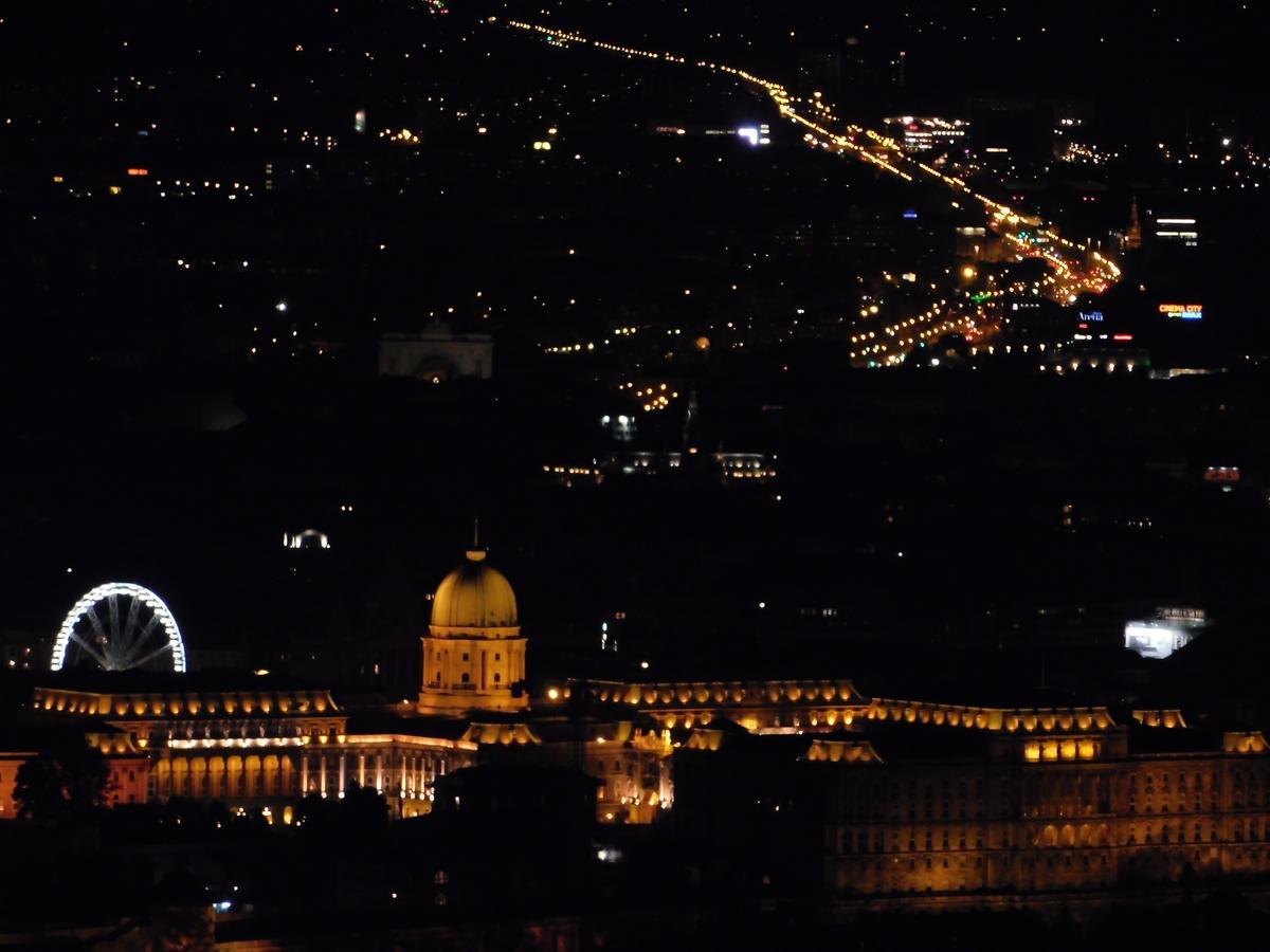Best View Small House Free Parking Self Check-In Budapest Bagian luar foto