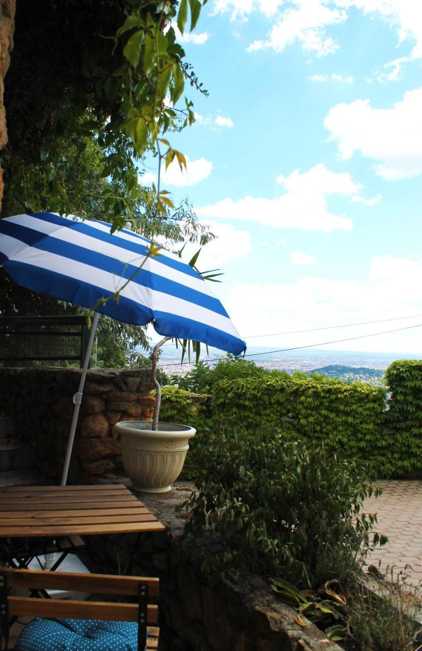 Best View Small House Free Parking Self Check-In Budapest Bagian luar foto